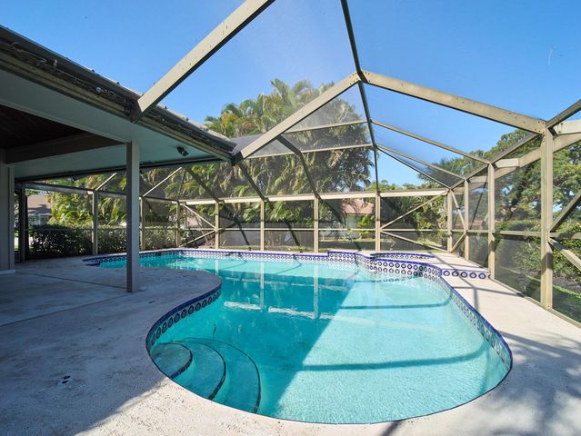 14 Marlwood Lane, Palm Beach Gardens, FL 33418