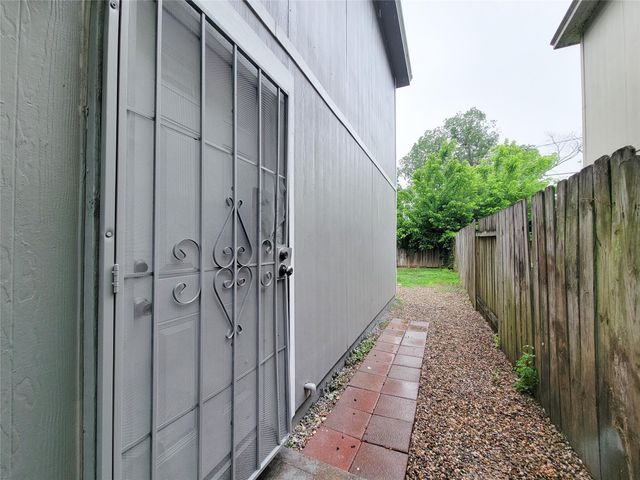 3005 La Estancia Lane, Houston, TX 77093
