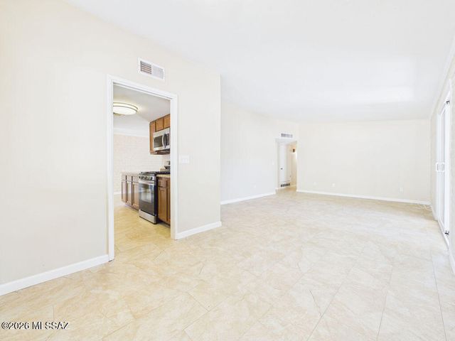 80 S Padilla Place, Tucson, AZ 85745