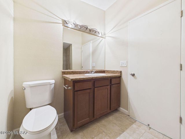 80 S Padilla Place, Tucson, AZ 85745