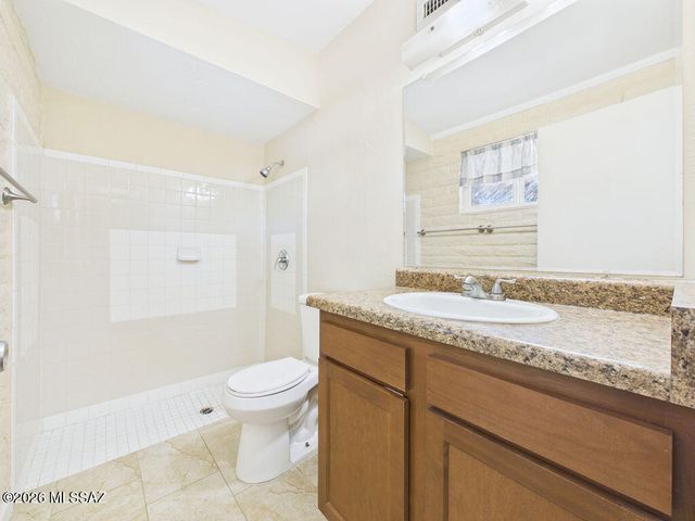 80 S Padilla Place, Tucson, AZ 85745