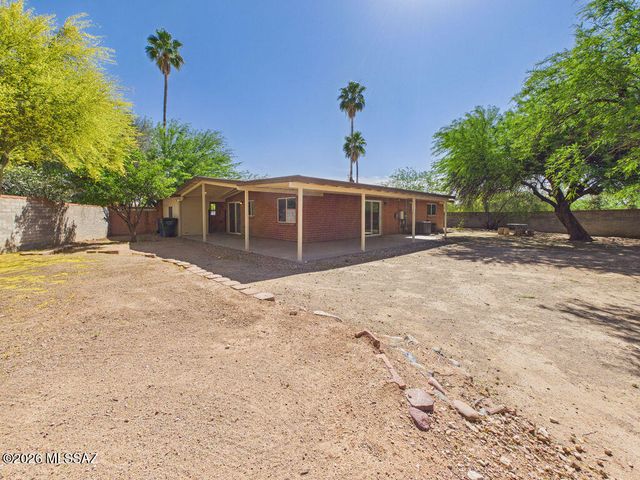 80 S Padilla Place, Tucson, AZ 85745