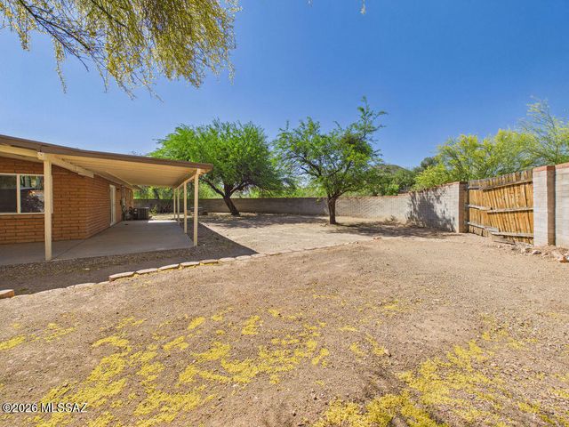 80 S Padilla Place, Tucson, AZ 85745