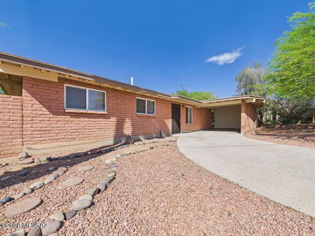 80 S Padilla Place, Tucson, AZ 85745