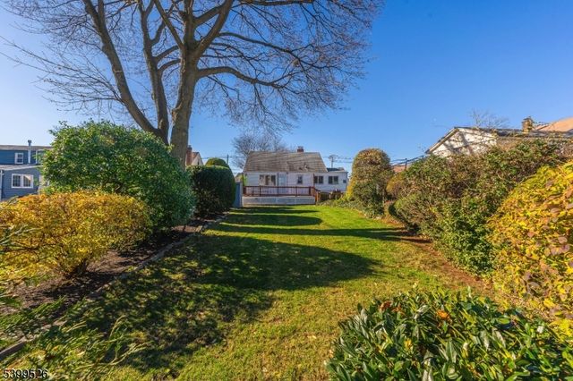 581 Selfmaster Pkwy, Union Twp., NJ 07083