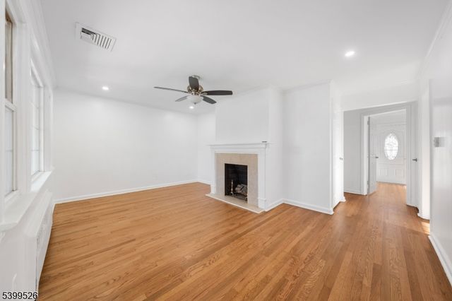 581 Selfmaster Pkwy, Union Twp., NJ 07083