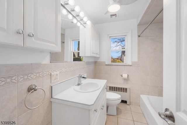 581 Selfmaster Pkwy, Union Twp., NJ 07083