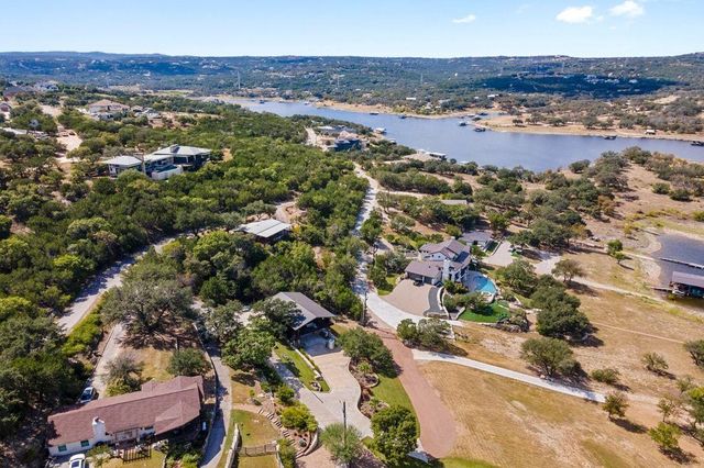 19833 Lakehurst LOOP, Spicewood, TX 78669