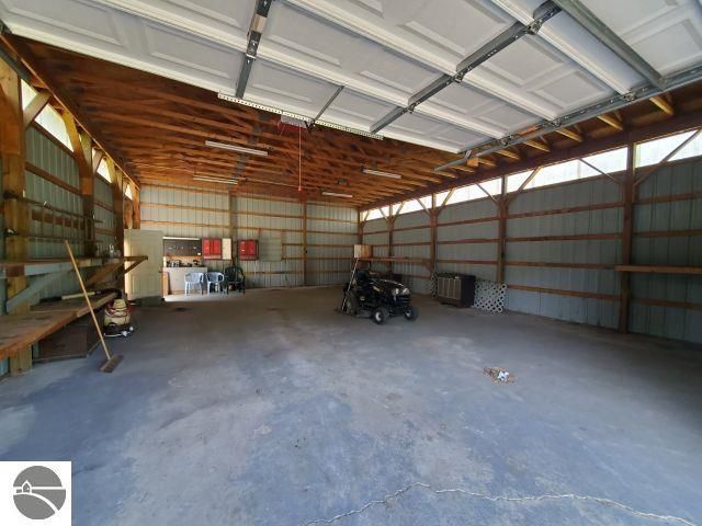 2890 Twin Lake Road, Lupton, MI 48635