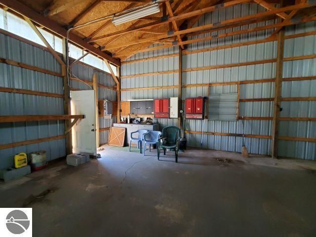 2890 Twin Lake Road, Lupton, MI 48635