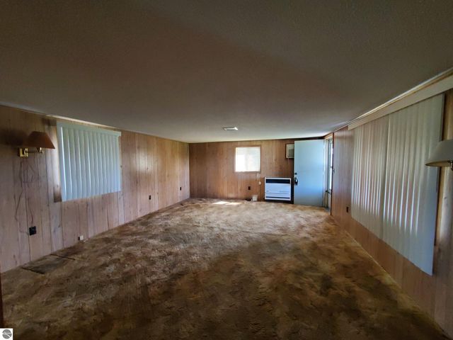 2890 Twin Lake Road, Lupton, MI 48635