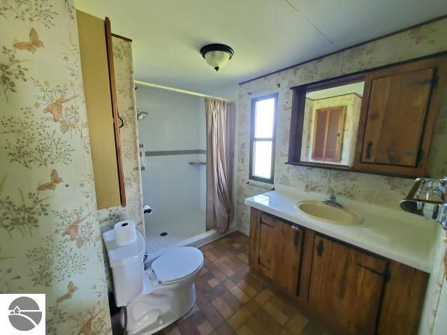2890 Twin Lake Road, Lupton, MI 48635