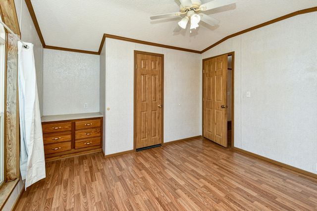 28 Mayflower Lane, Buffalo, MO 65622