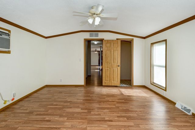 28 Mayflower Lane, Buffalo, MO 65622