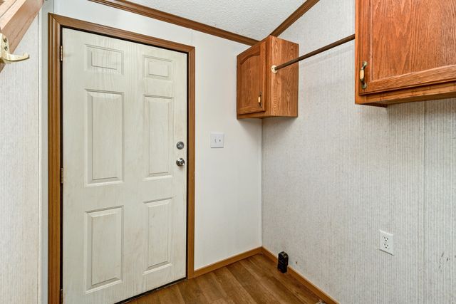 28 Mayflower Lane, Buffalo, MO 65622