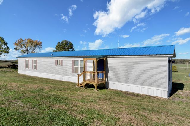 28 Mayflower Lane, Buffalo, MO 65622