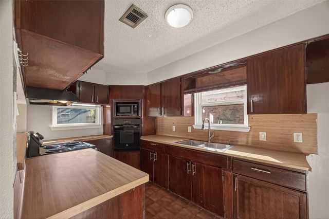 1211 Helms Road, Houston, TX 77088