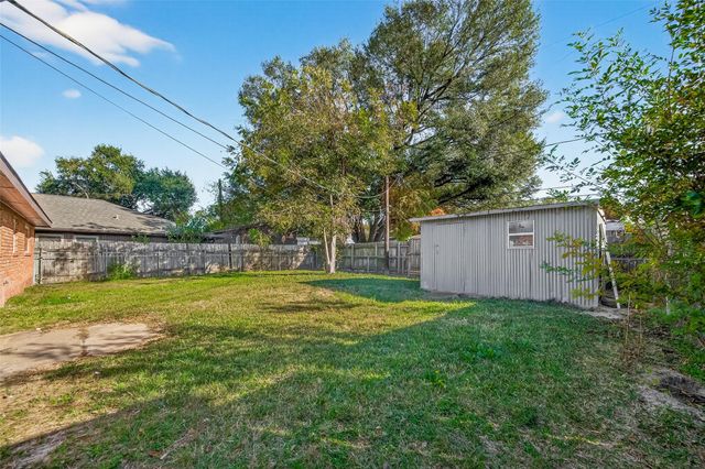 1211 Helms Road, Houston, TX 77088