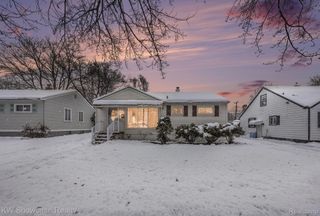 575 4th Avenue, Pontiac, MI 48340