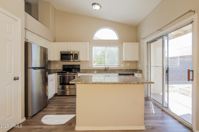 1743 E CONSTITUTION Drive, Chandler, AZ 85225