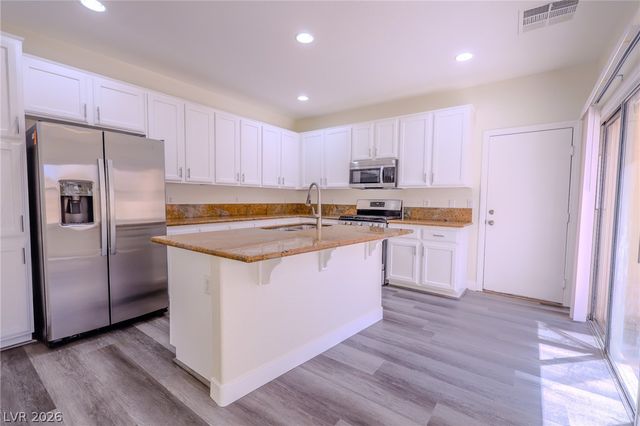 6649 Bluebell Garden Street, Las Vegas, NV 89149