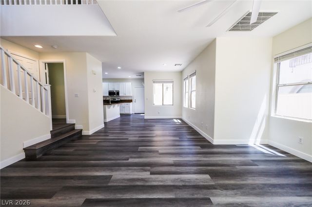 6649 Bluebell Garden Street, Las Vegas, NV 89149