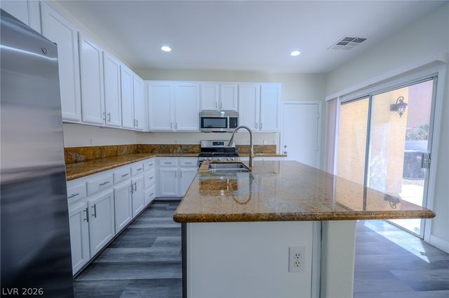 6649 Bluebell Garden Street, Las Vegas, NV 89149