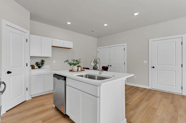 2108-2110 E Plaza Court, Haysville, KS 67060