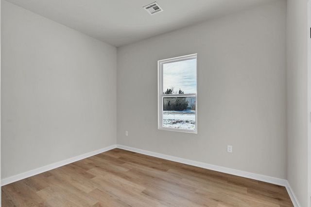 2108-2110 E Plaza Court, Haysville, KS 67060