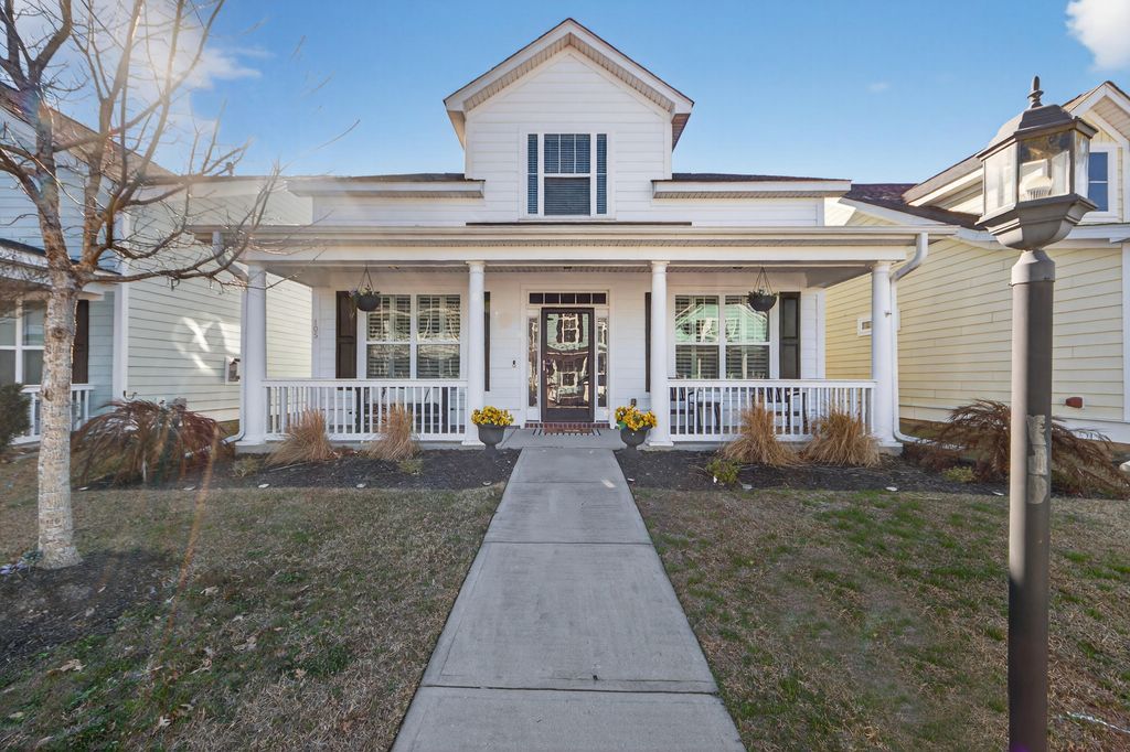 105 Crossandra Avenue, Summerville, SC 29483