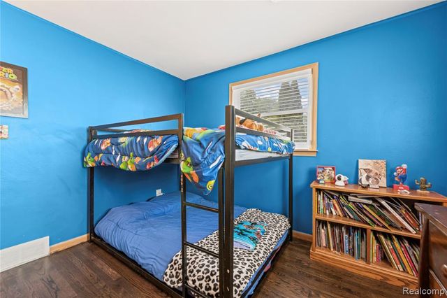 1659 Boxford Street, Trenton, MI 48183