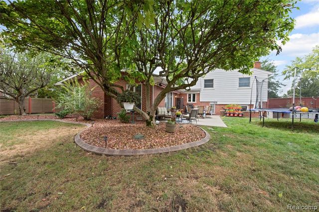 1659 Boxford Street, Trenton, MI 48183