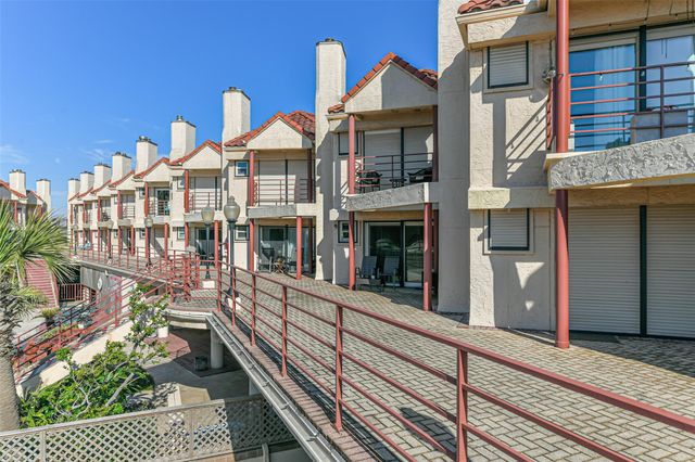 7312 Seawall Boulevard 217, Galveston, TX 77551