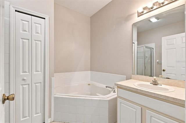 16616 PALM SPRING DRIVE, Clermont, FL 34714