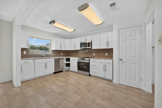 7209 Cleburne Road, Fort Worth, TX 76133