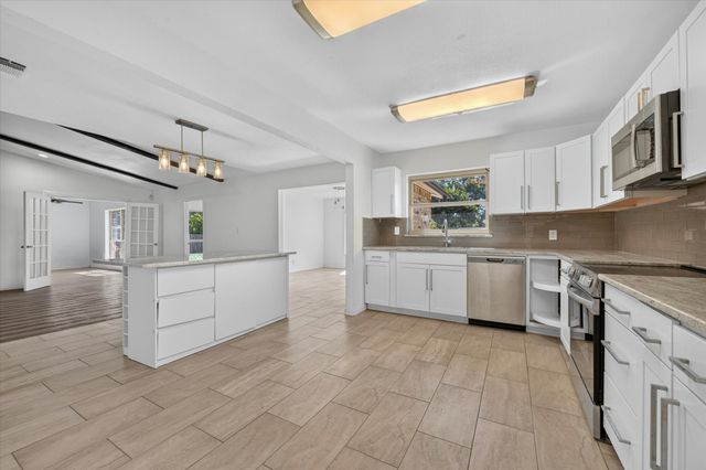 7209 Cleburne Road, Fort Worth, TX 76133