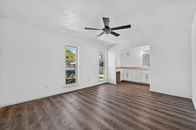 7209 Cleburne Road, Fort Worth, TX 76133