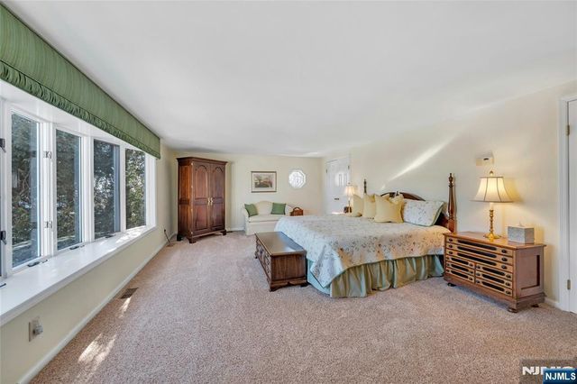 12 Laurel Hill Road, Rockaway Township, NJ 07435