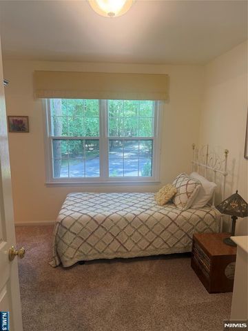 12 Laurel Hill Road, Rockaway Township, NJ 07435