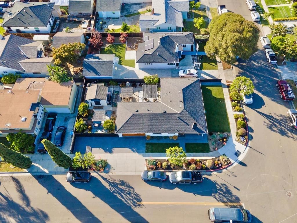 Image 48 of property listing at 1825 Wilshire Boulevard, San Jose, CA 95116