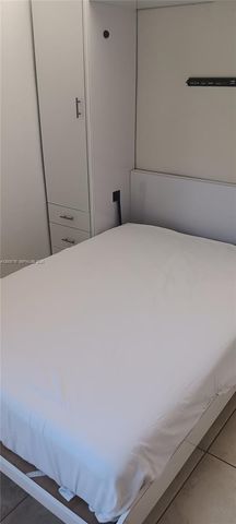 1600 SW 14th St, Fort Lauderdale, FL 33312