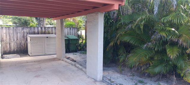 1600 SW 14th St, Fort Lauderdale, FL 33312