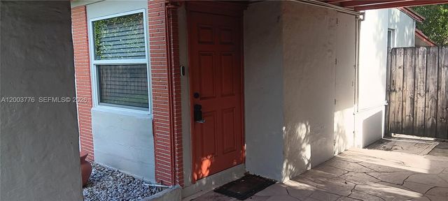 1600 SW 14th St, Fort Lauderdale, FL 33312