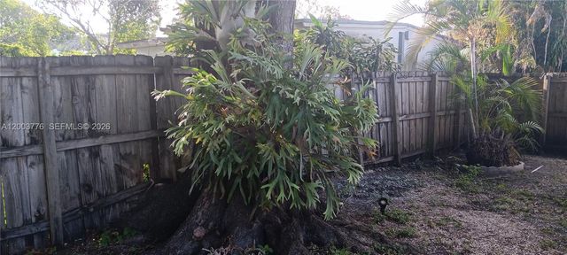 1600 SW 14th St, Fort Lauderdale, FL 33312