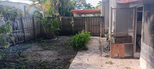 1600 SW 14th St, Fort Lauderdale, FL 33312