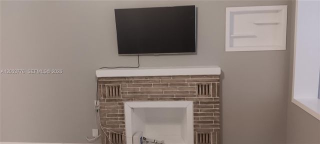 1600 SW 14th St, Fort Lauderdale, FL 33312