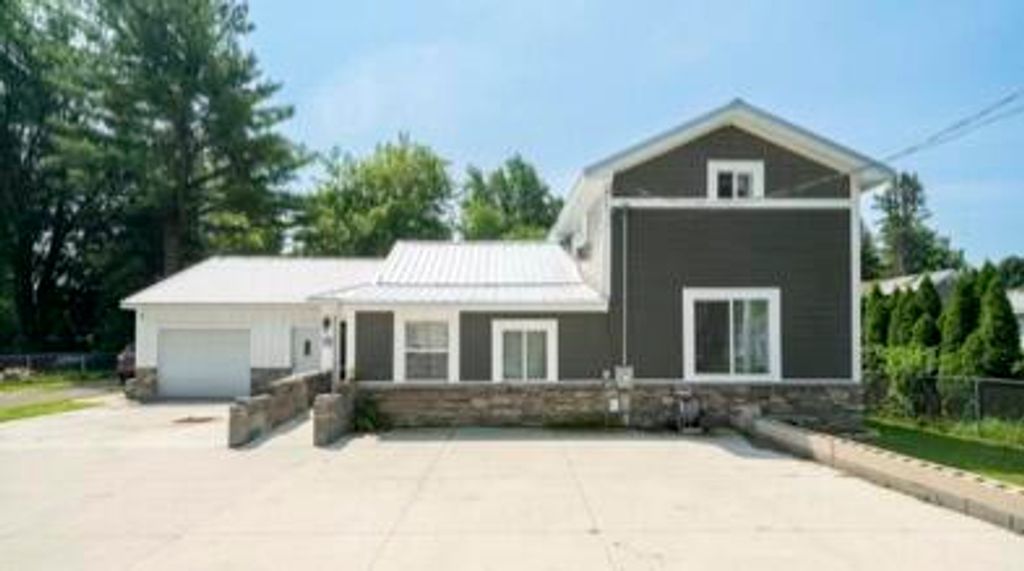 2965 Herald Street, Orleans Twp, MI 48865