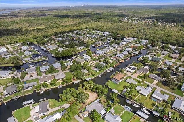 1941 NW 16th Street, Crystal River, FL 34428