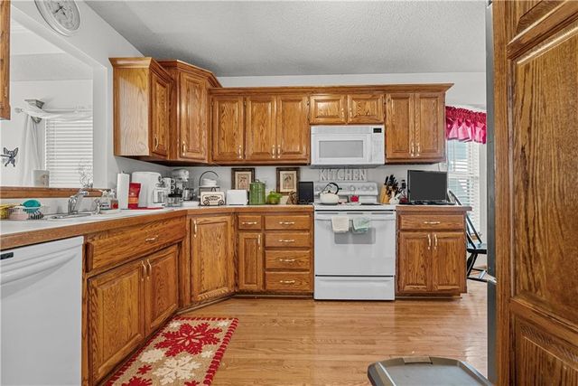 5235 Downey Avenue, Independence, MO 64055