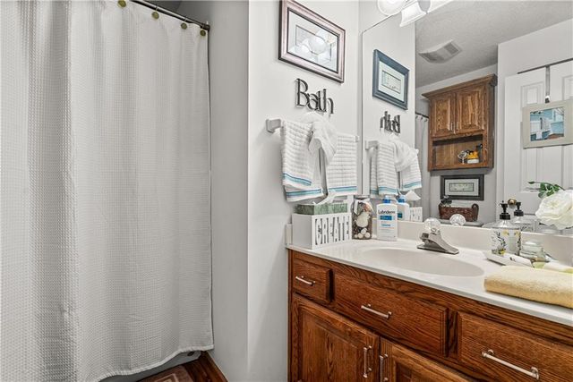 5235 Downey Avenue, Independence, MO 64055